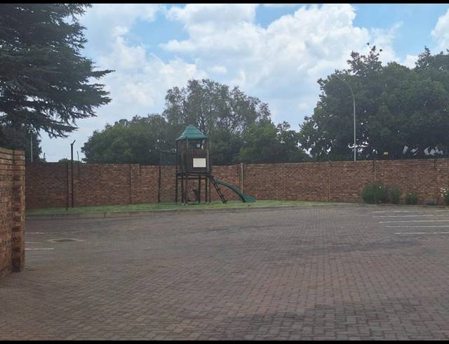 2 BEDROOM PROPERTY TO RENT IN DALVIEW